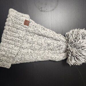 Roots Salt and Pepper Toque